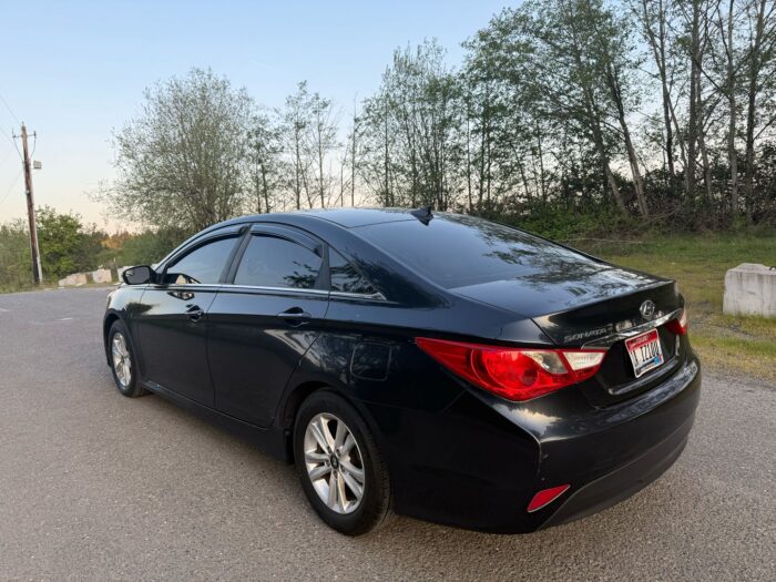 Hyundai Sonata GLS 2014 - Image 3