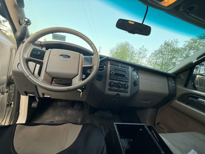 FORD EXPEDITION XLT 2010 - Image 14