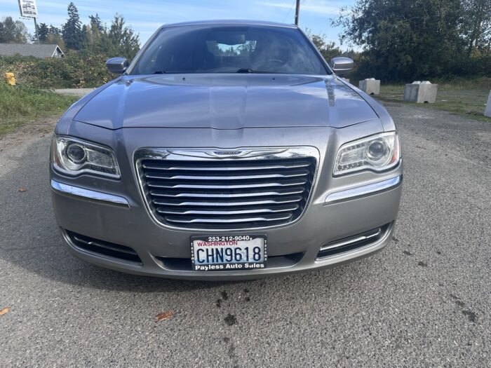 CHRYSLER 300 2011