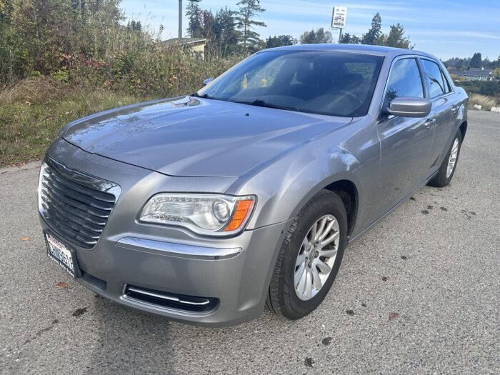 CHRYSLER 300 2011 - Image 9
