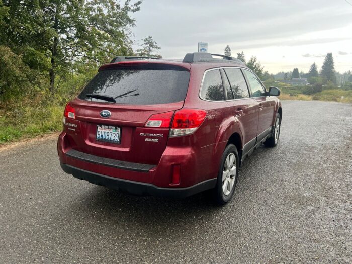 Subaru Outback 2.5i Premium 2011 - Image 7
