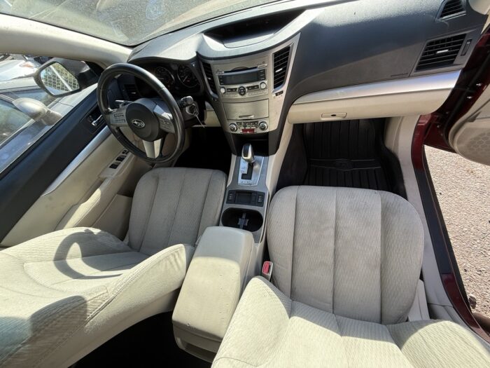 Subaru Outback 2.5i Premium 2011 - Image 5