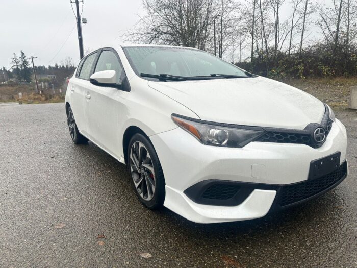 Scion iM 2016 - Image 13