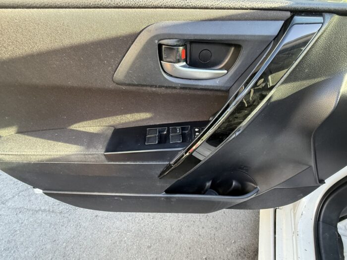 Scion iM 2016 - Image 6