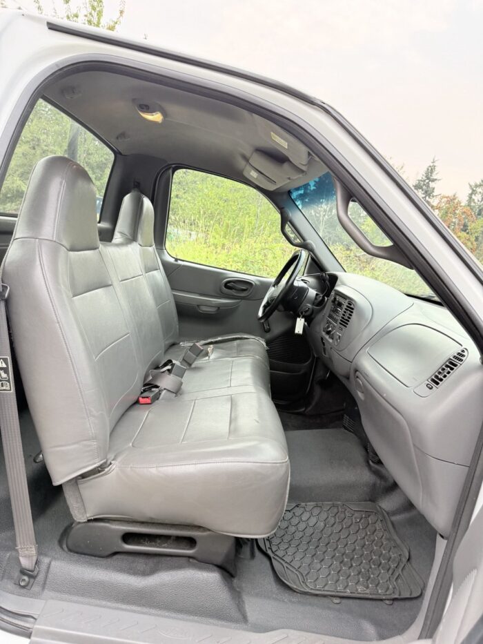 FORD F-150 XL 2001 - Image 5