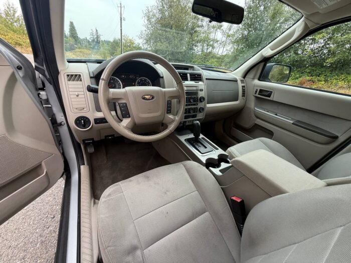 Ford Escape XLT 2012 - Image 10