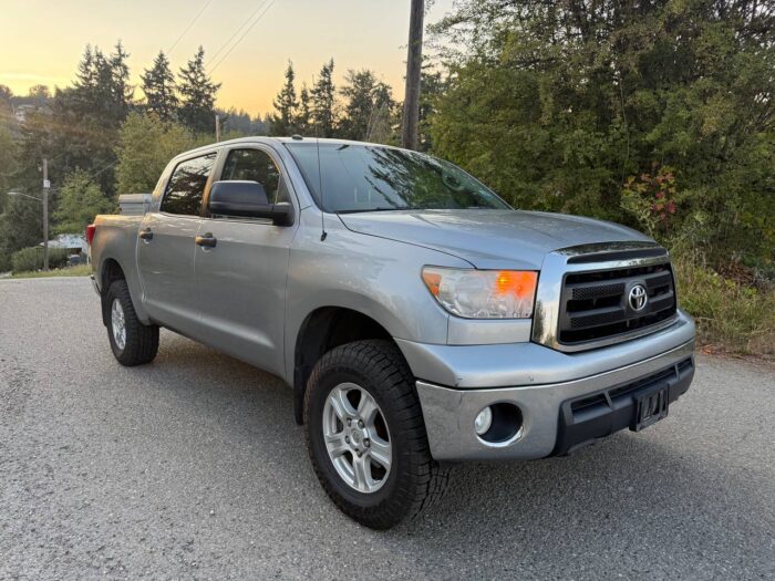 TOYOTA TUNDRA GRADE 2012 - Image 4