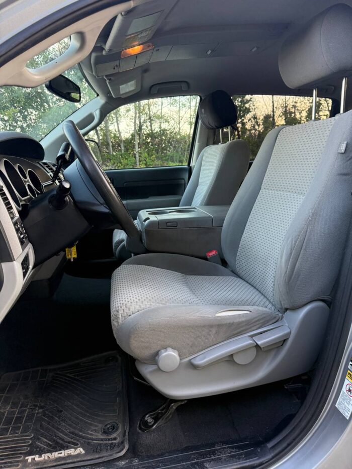 TOYOTA TUNDRA GRADE 2012 - Image 9
