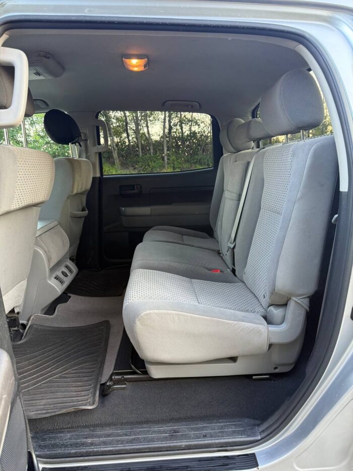 TOYOTA TUNDRA GRADE 2012 - Image 12
