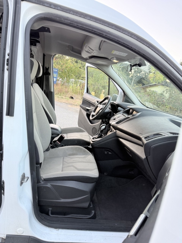 FORD TRANSIT CONNECT XLT 2017 - Image 10
