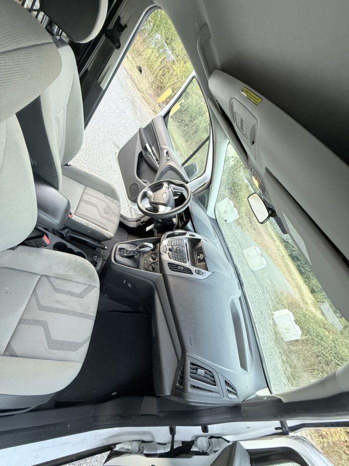 FORD TRANSIT CONNECT XLT 2017 - Image 2