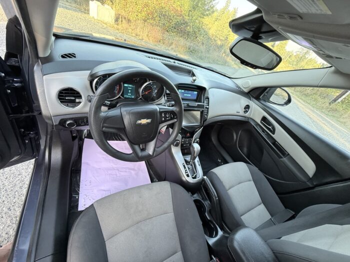 CHEVROLET CRUZE LS AUTO 2014 - Image 2