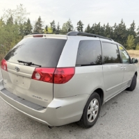 Toyota Sienna LE – 2008 - Image 13