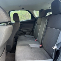 Ford Focus SE Hatchback 2014 - Image 9