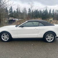 Ford Mustang V6 Convertible 2010 - Image 5