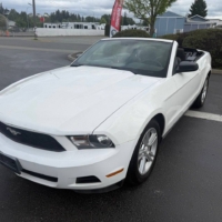 Ford Mustang V6 Convertible 2010 - Image 2