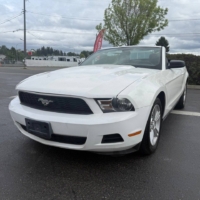 Ford Mustang V6 Convertible 2010