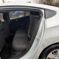 Chevrolet Cruze LS Automatic 2017 - Image 6