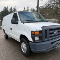Ford E-Series E-150 Cargo Van 2011 - Image 2