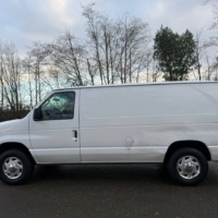 Ford E-Series E-150 Cargo Van 2011 - Image 5