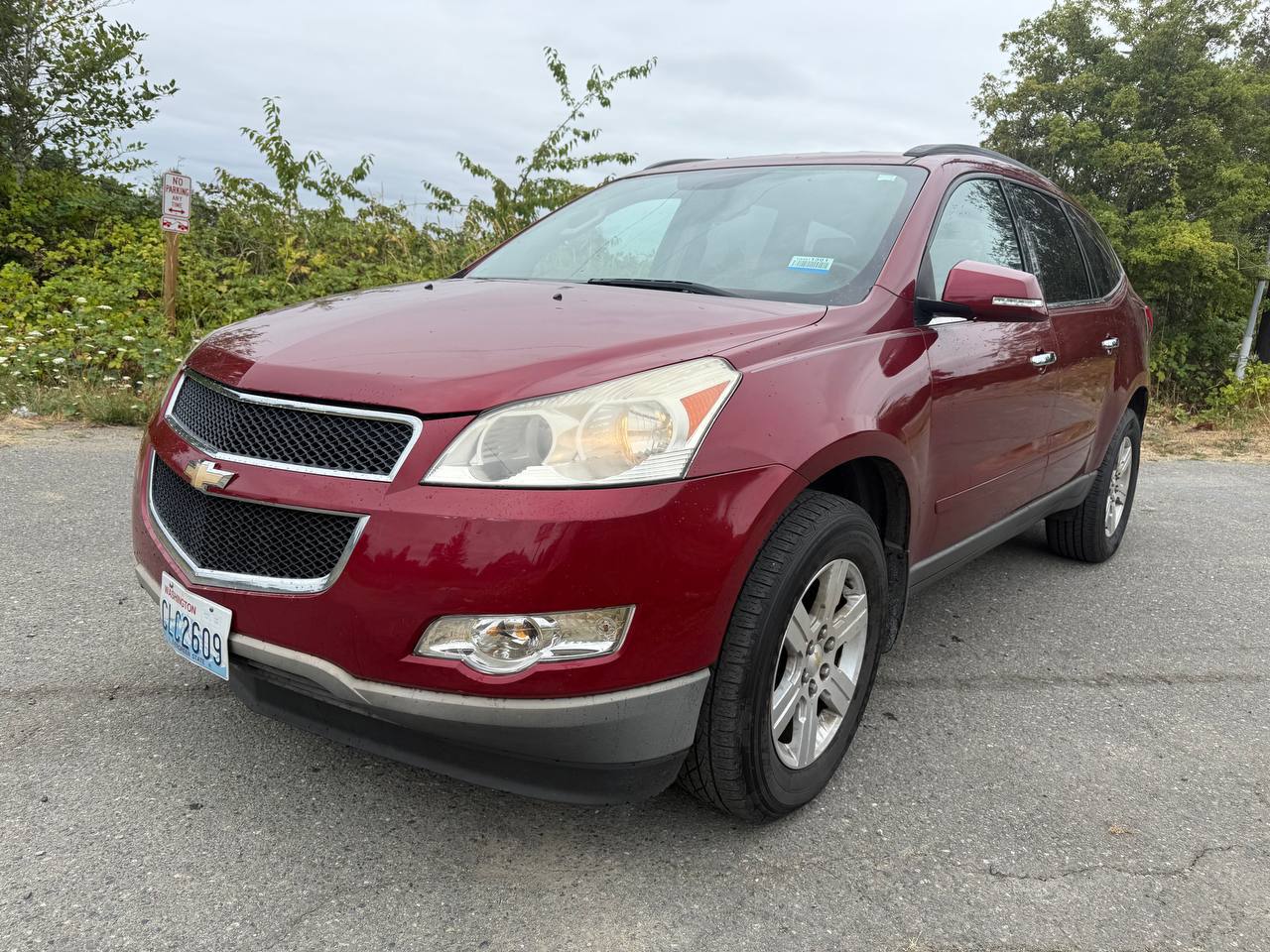 Chevrolet Traverse LT V6 2011 Chrysler 200 Limited