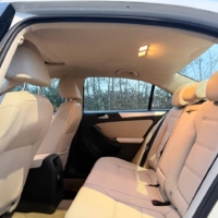 Volkswagen Jetta TDI – Manual 2012 - Image 9