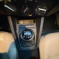 Volkswagen Jetta TDI – Manual 2012 - Image 10