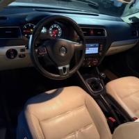 Volkswagen Jetta TDI – Manual 2012 - Image 7