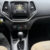 Jeep Cherokee Sport 2017 - Image 12