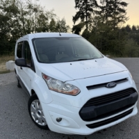 Ford Transit Connect XLT 2017 - Image 2