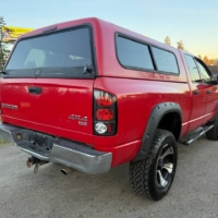 Dodge Ram 1500 SLT 4x4 2004 - Image 4