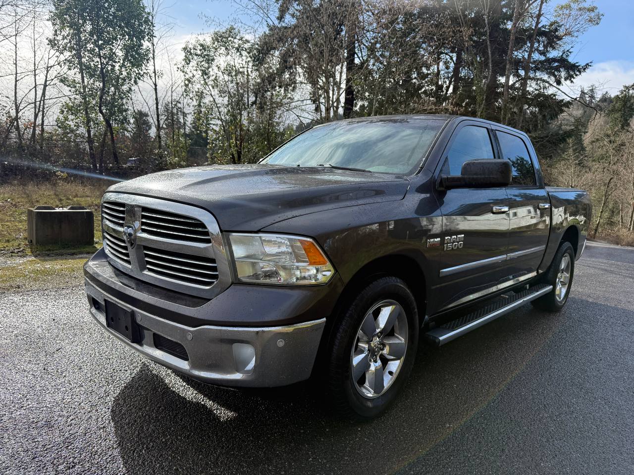 RAM 1500 SLT Crew Cab 4x4 2014 Sonata