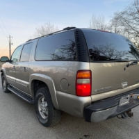 Chevrolet Suburban 1500 LT 4x4 2003 - Image 6