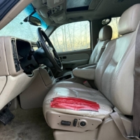 Chevrolet Suburban 1500 LT 4x4 2003 - Image 8