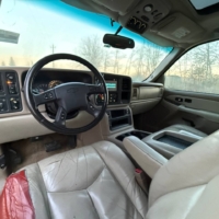 Chevrolet Suburban 1500 LT 4x4 2003 - Image 7