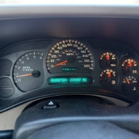 Chevrolet Suburban 1500 LT 4x4 2003 - Image 12