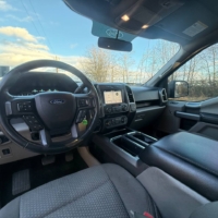 Ford F-150 XLT 4x4 Crew Cab 2018 - Image 8